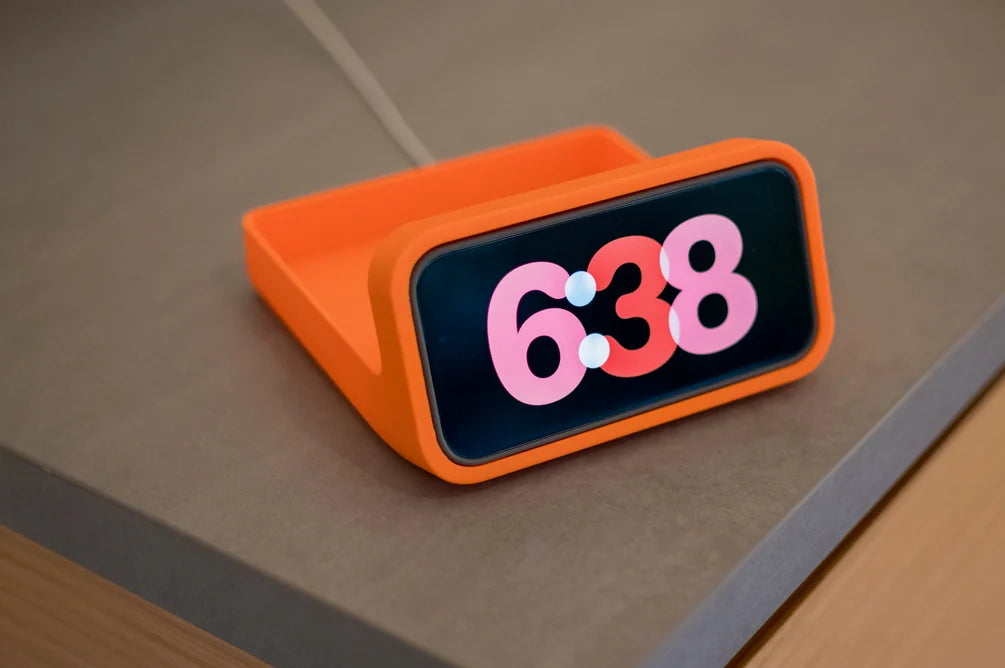 Fatih's Collection: Vintage inspired iPhone StandBy Dock